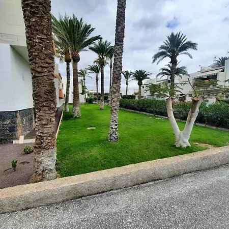 Sunset Retreat 아파트 *